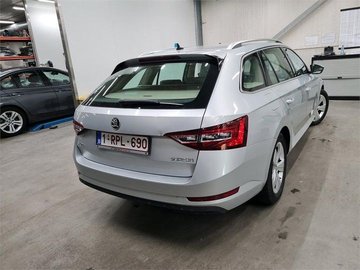 Photo 2 VIN: TMBJJ7NP4H7047518 - SKODA SUPERB 