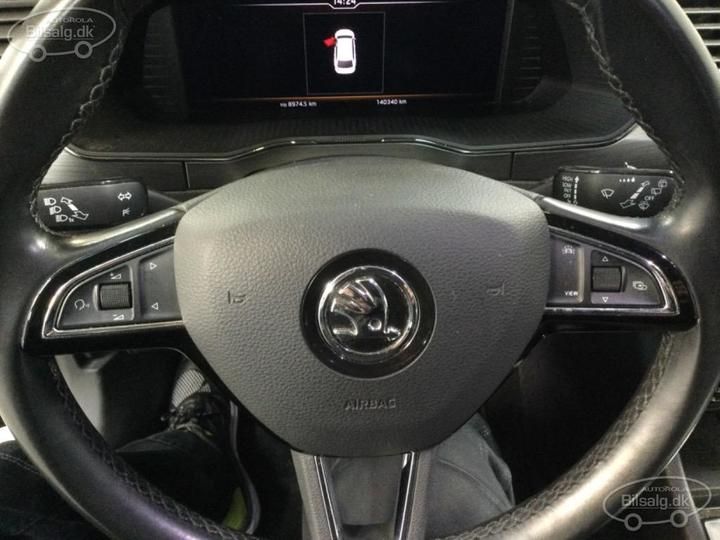 Photo 5 VIN: TMBJJ7NP8K7023956 - SKODA SUPERB 