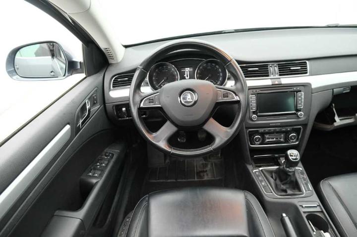 Photo 9 VIN: TMBJJ93T8F9048880 - SKODA SUPERB 