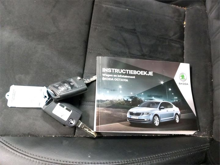 Photo 15 VIN: TMBJJ9NE3J0163463 - SKODA OCTAVIA 