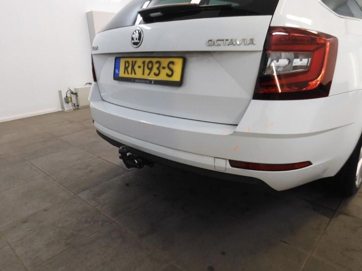 Photo 18 VIN: TMBJJ9NE3J0221703 - SKODA OCTAVIA 