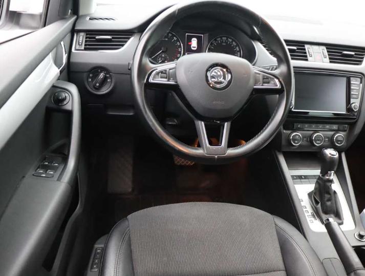 Photo 9 VIN: TMBJJ9NE4G0123983 - SKODA OCTAVIA 