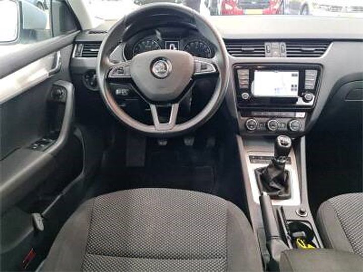 Photo 8 VIN: TMBJJ9NE4H0057565 - SKODA OCTAVIA 