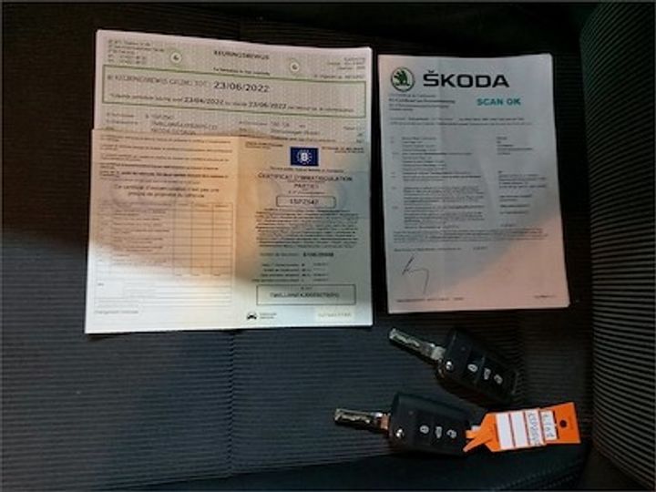 Photo 12 VIN: TMBJJ9NE4J0053070 - SKODA OCTAVIA 