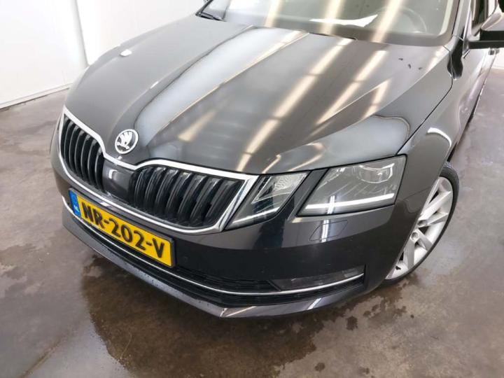 Photo 4 VIN: TMBJJ9NE5J0036987 - SKODA OCTAVIA 