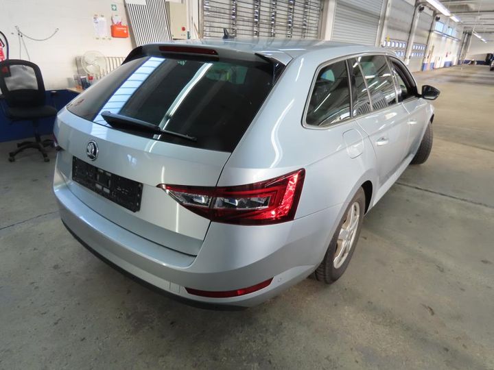 Photo 5 VIN: TMBJJ9NP2K7067253 - SKODA SUPERB 