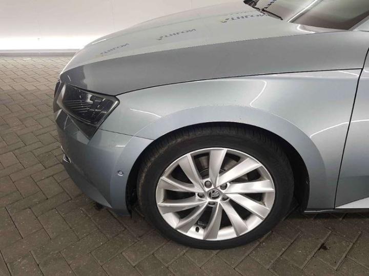 Photo 30 VIN: TMBJJ9NP4H7511841 - SKODA SUPERB 