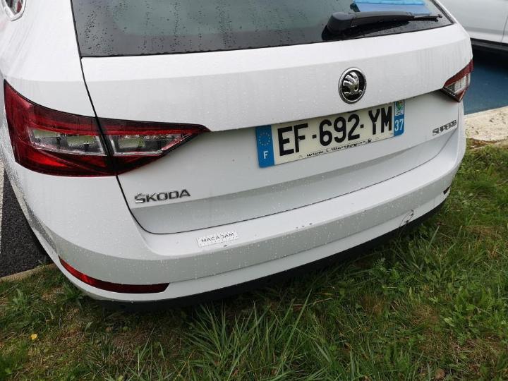 Photo 31 VIN: TMBJJ9NP6H7030537 - SKODA SUPERB 