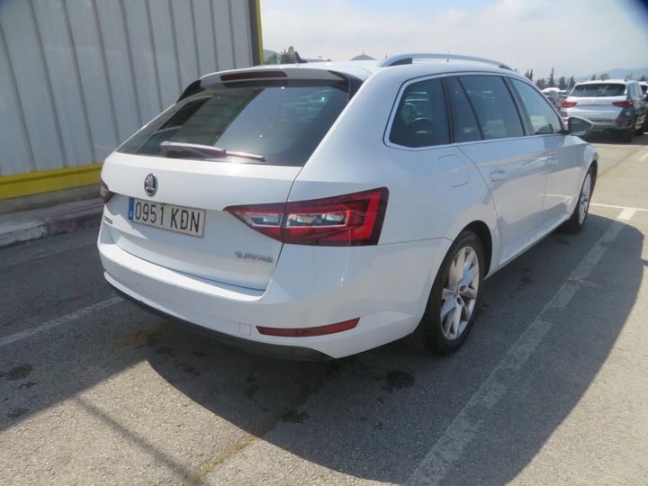 Photo 5 VIN: TMBJJ9NP7J7524606 - SKODA SUPERB 