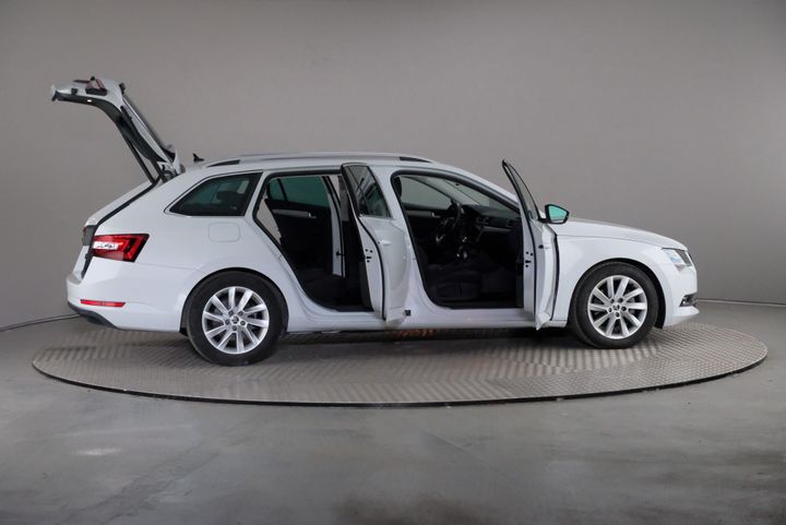 Photo 6 VIN: TMBJJ9NP9J7524994 - SKODA SUPERB 