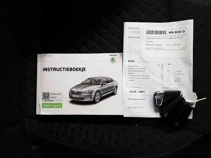 Photo 17 VIN: TMBJJ9NPXH7048085 - SKODA SUPERB 