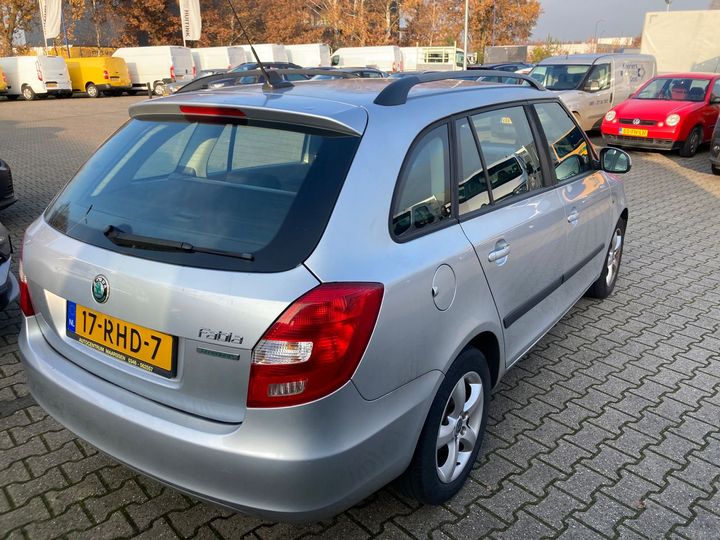 Photo 3 VIN: TMBJK25J4B3202059 - SKODA FABIA 