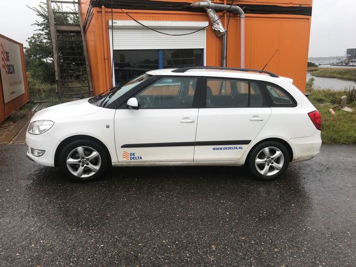 Photo 3 VIN: TMBJK65J2B3094287 - SKODA FABIA 