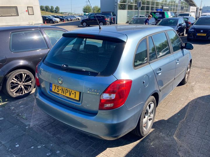 Photo 3 VIN: TMBJK65J7B3098674 - SKODA FABIA 