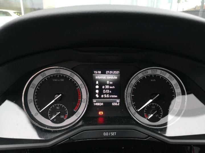 Photo 2 VIN: TMBJL7NPXJ7561258 - SKODA SUPERB 