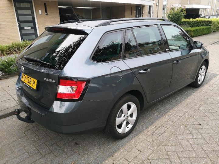 Photo 4 VIN: TMBJM6NJ2HZ012798 - SKODA FABIA 