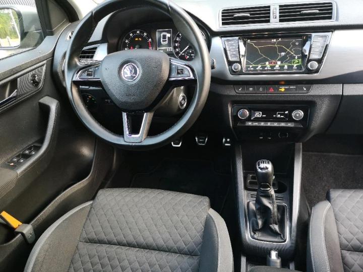 Photo 6 VIN: TMBJM6NJ3HZ038620 - SKODA FABIA 