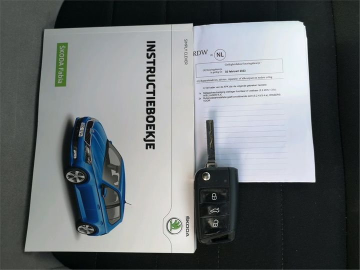 Photo 11 VIN: TMBJM6NJ3HZ098235 - SKODA FABIA 