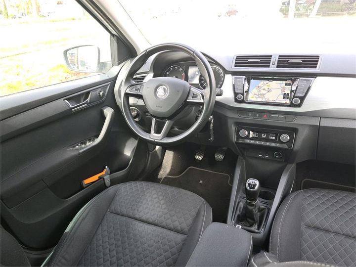 Photo 6 VIN: TMBJM6NJ5HZ137942 - SKODA FABIA 