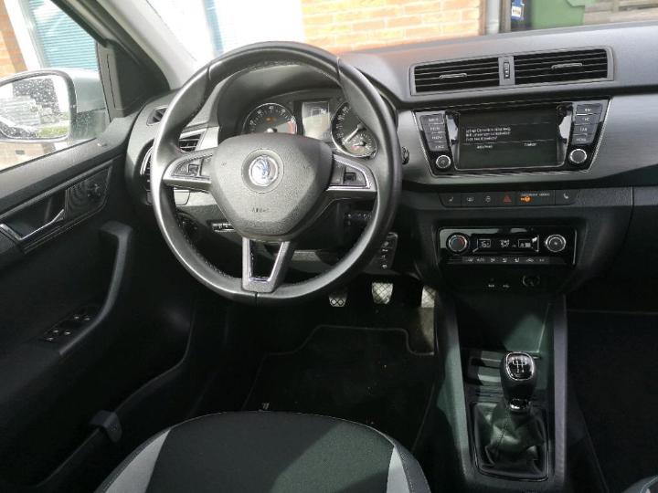 Photo 6 VIN: TMBJM6NJ8GZ145645 - SKODA FABIA 