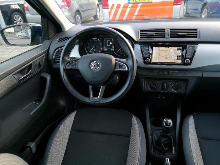 Photo 6 VIN: TMBJM6NJXHZ052157 - SKODA FABIA 