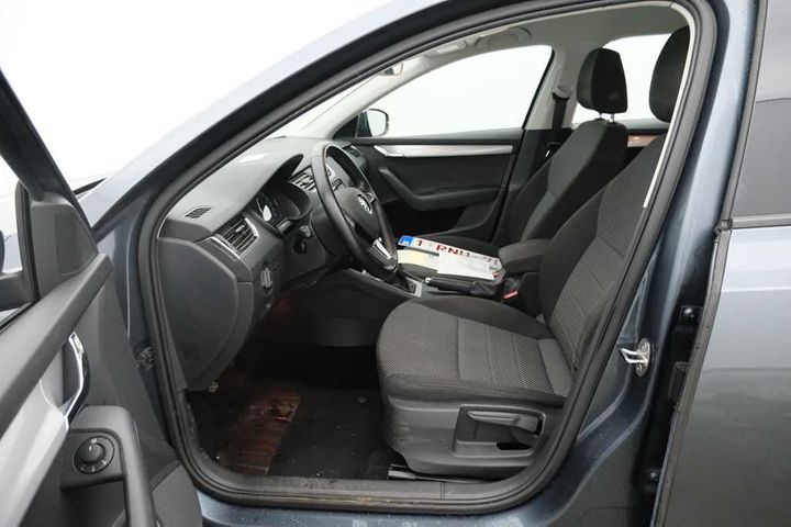 Photo 3 VIN: TMBJM7NE8H0128861 - SKODA OCTAVIA 