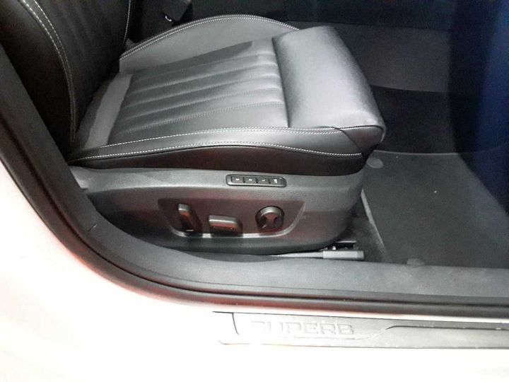 Photo 21 VIN: TMBJM7NP9L7017463 - SKODA SUPERB 