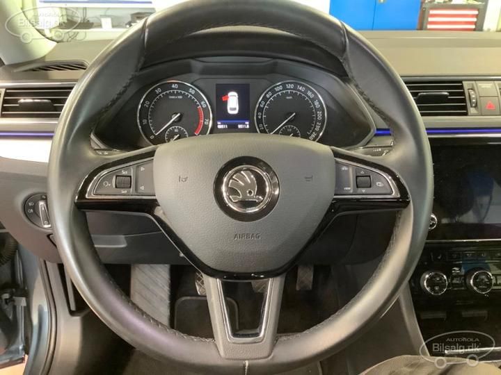 Photo 6 VIN: TMBJN7NP1K7045981 - SKODA SUPERB 