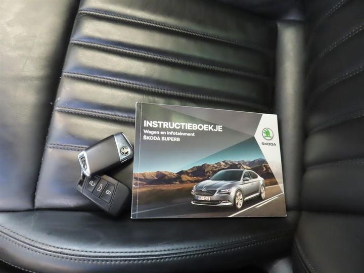 Photo 9 VIN: TMBJN9NP3K7030510 - SKODA SUPERB 