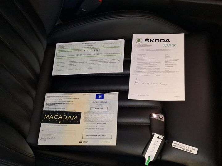 Photo 4 VIN: TMBJN9NP5K7082348 - SKODA SUPERB 