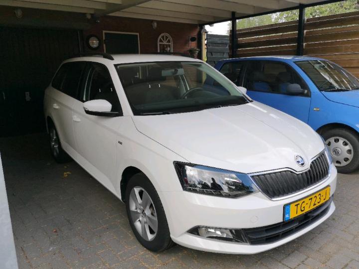 Photo 2 VIN: TMBJP6NJ0JZ182820 - SKODA FABIA 