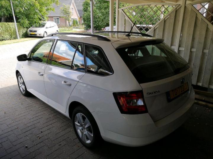 Photo 4 VIN: TMBJP6NJ0JZ182820 - SKODA FABIA 