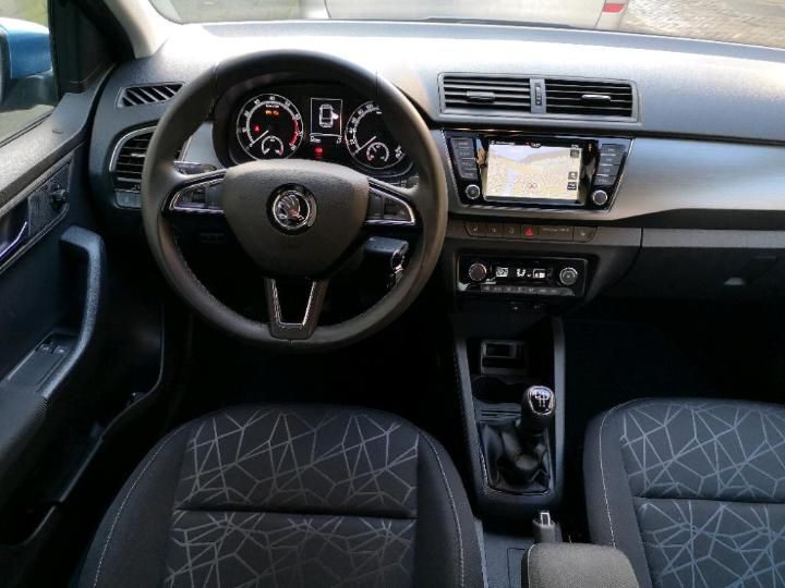 Photo 6 VIN: TMBJP6NJ0KZ114244 - SKODA FABIA 