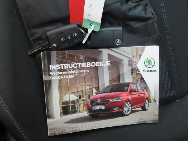 Photo 9 VIN: TMBJP6NJ0KZ114518 - SKODA FABIA 