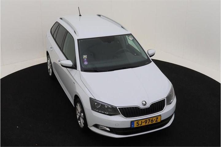 Photo 2 VIN: TMBJP6NJ4JZ131532 - SKODA FABIA COMBI 