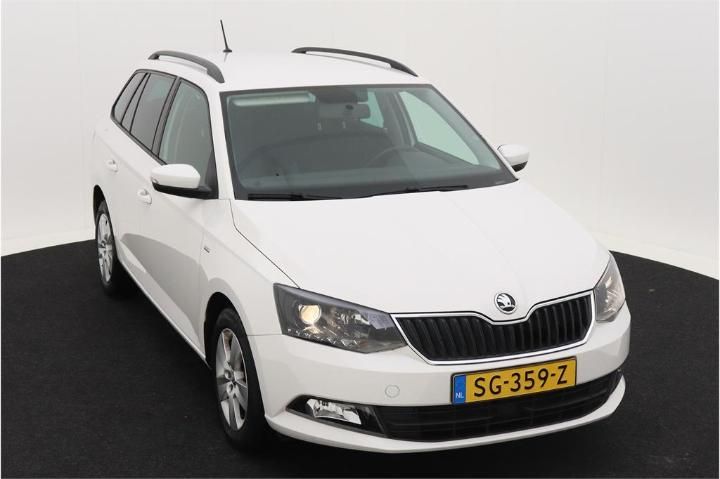 Photo 2 VIN: TMBJP6NJ7JZ140824 - SKODA FABIA COMBI 