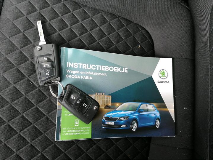 Photo 13 VIN: TMBJP6NJXJZ059946 - SKODA FABIA 