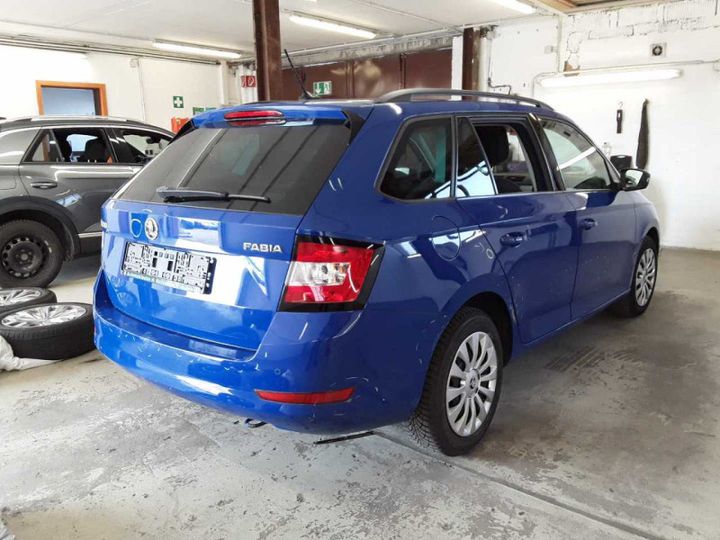 Photo 3 VIN: TMBJP6NJXLZ008837 - SKODA FABIA 