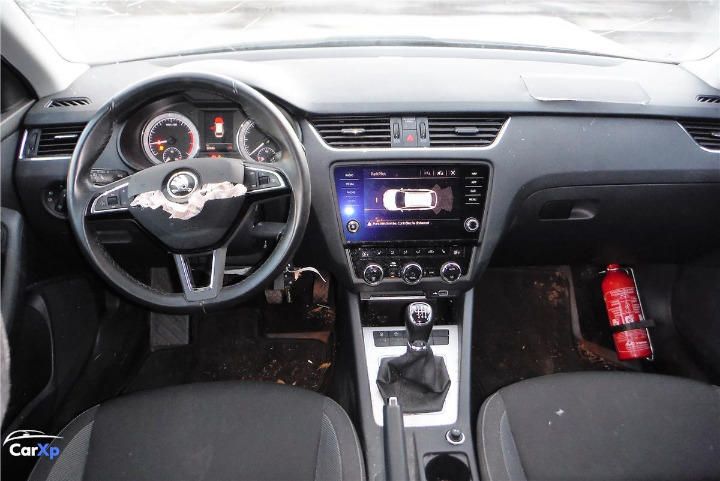 Photo 6 VIN: TMBJP7NE2K0009623 - SKODA OCTAVIA 