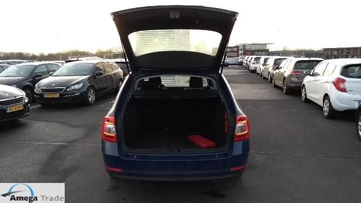 Photo 10 VIN: TMBJP7NE4J0156721 - SKODA OCTAVIA 