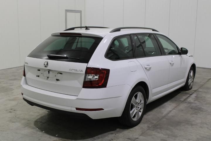 Photo 3 VIN: TMBJP7NE4J0284778 - SKODA OCTAVIA 