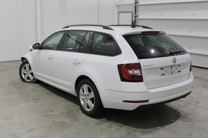 Photo 4 VIN: TMBJP7NE4J0284778 - SKODA OCTAVIA 