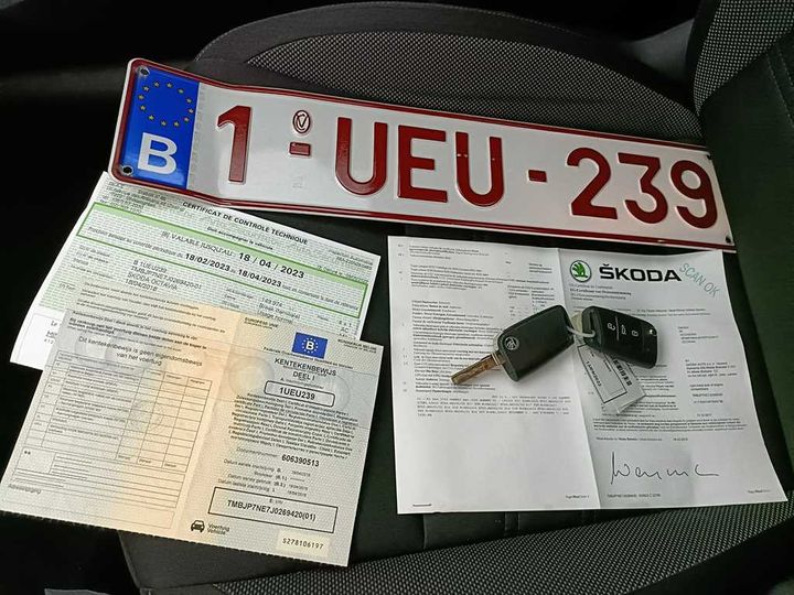 Photo 4 VIN: TMBJP7NE7J0269420 - SKODA OCTAVIA 