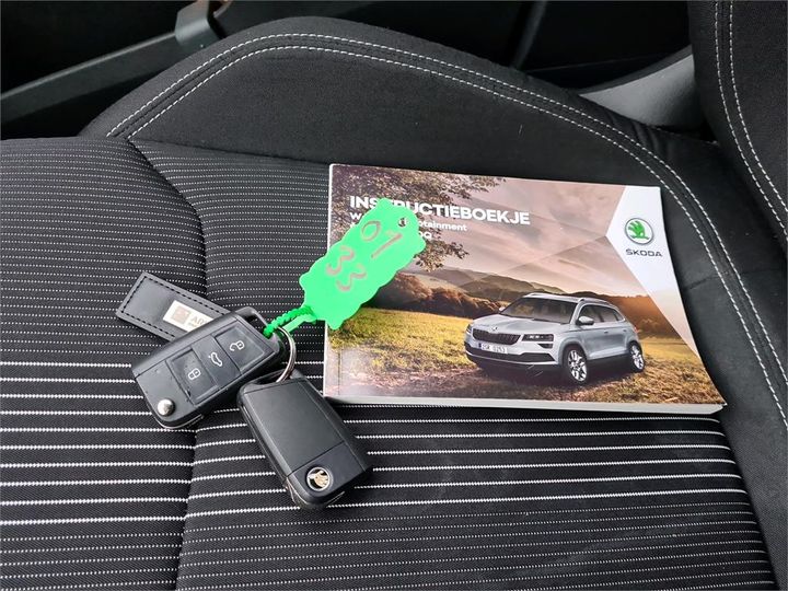 Photo 4 VIN: TMBJP7NU0J2025328 - SKODA KAROQ 