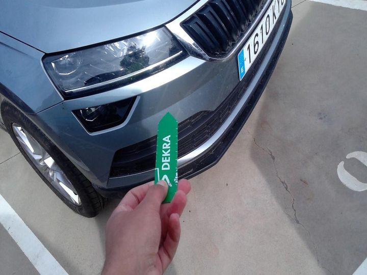 Photo 10 VIN: TMBJP7NU1KJ012630 - SKODA KAROQ 