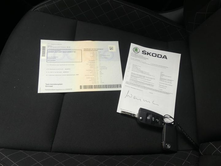 Photo 18 VIN: TMBJP7NU5KJ012582 - SKODA KAROQ 