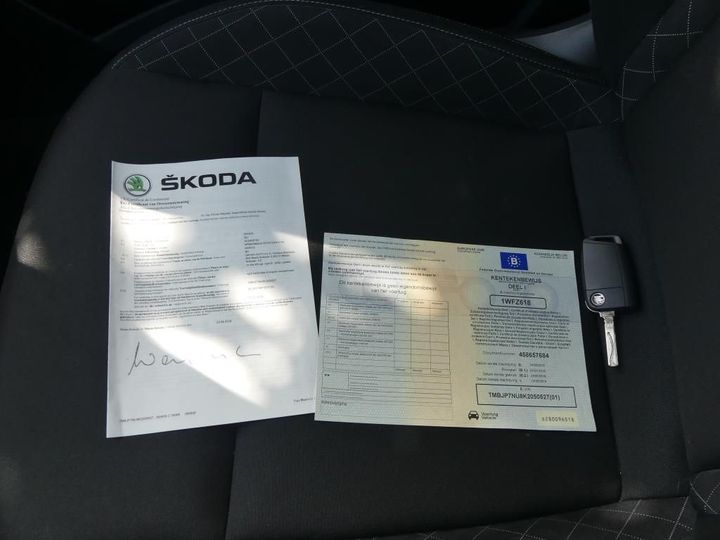 Photo 27 VIN: TMBJP7NU8K2050527 - SKODA KAROQ 