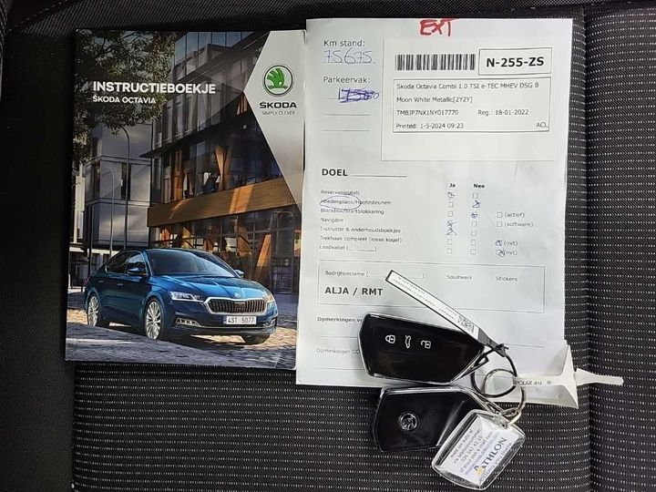 Photo 12 VIN: TMBJP7NX1NY017770 - SKODA OCTAVIA 