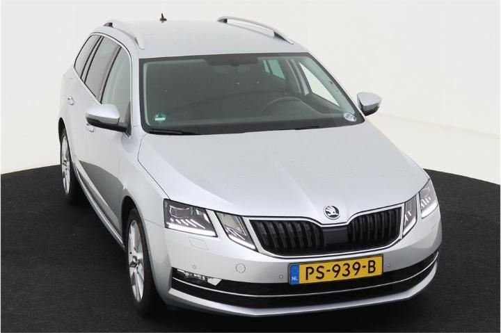 Photo 2 VIN: TMBJP9NE0J0137465 - SKODA OCTAVIA 