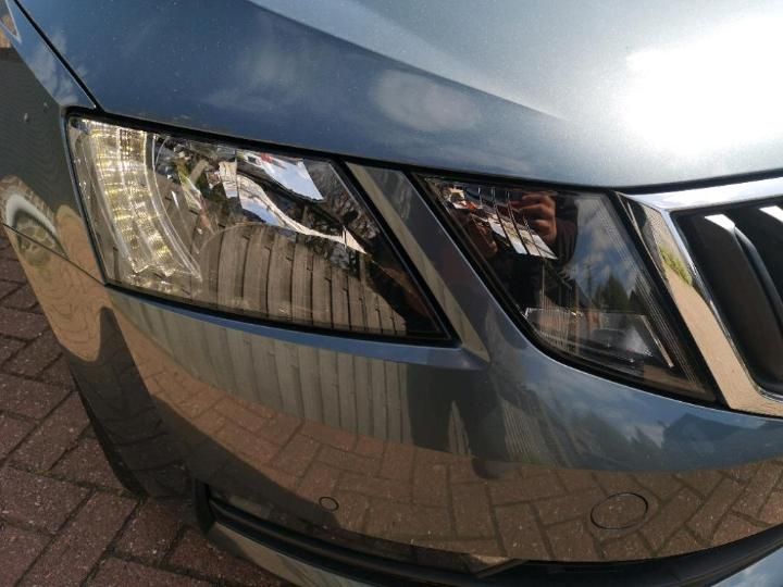 Photo 11 VIN: TMBJP9NE1J0107617 - SKODA OCTAVIA 